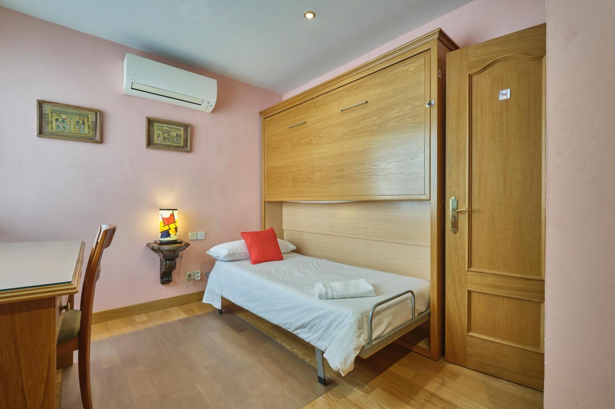 Apartamentos Carlos Madrid Exterior photo