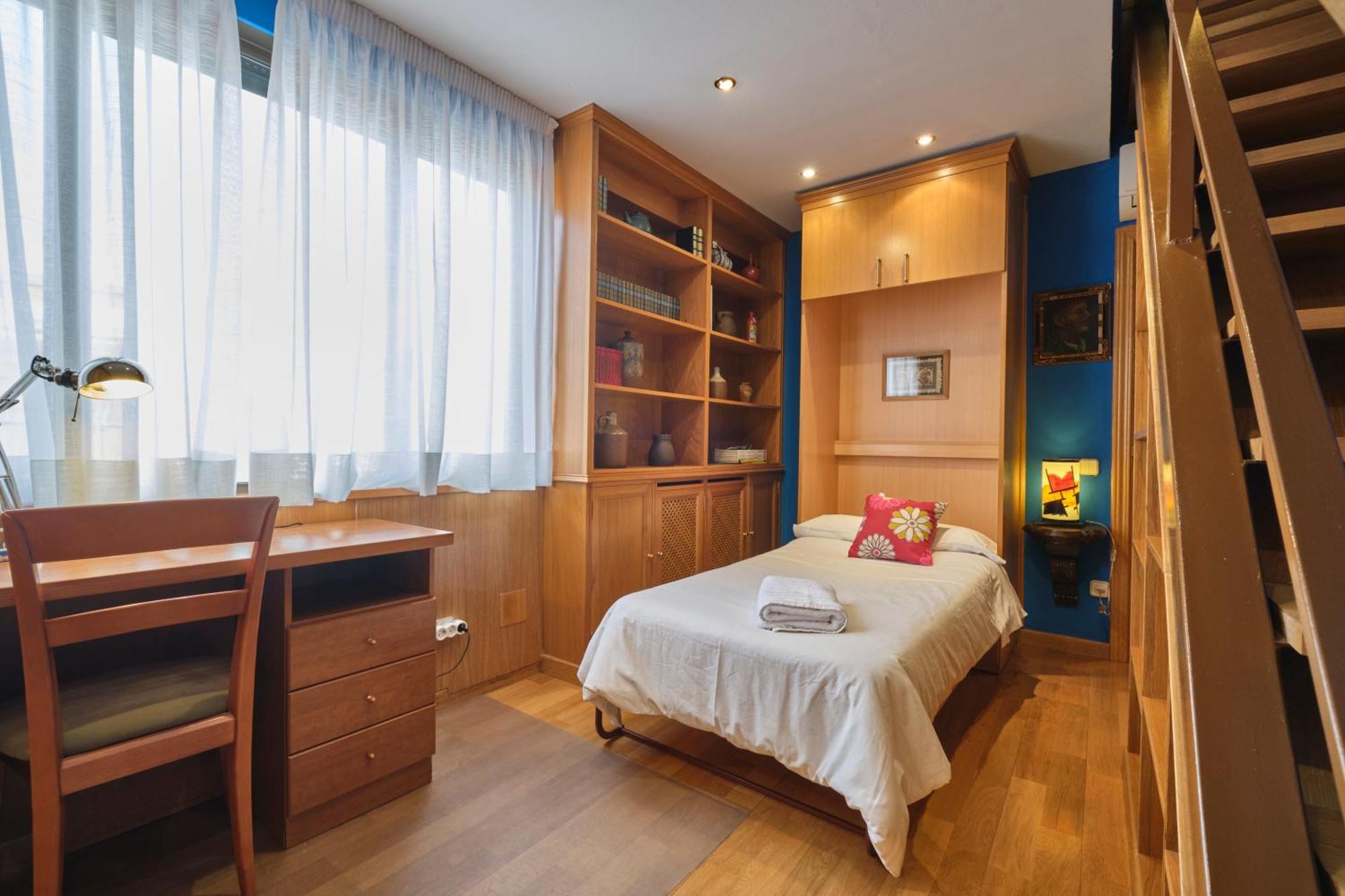 Apartamentos Carlos Madrid Exterior photo