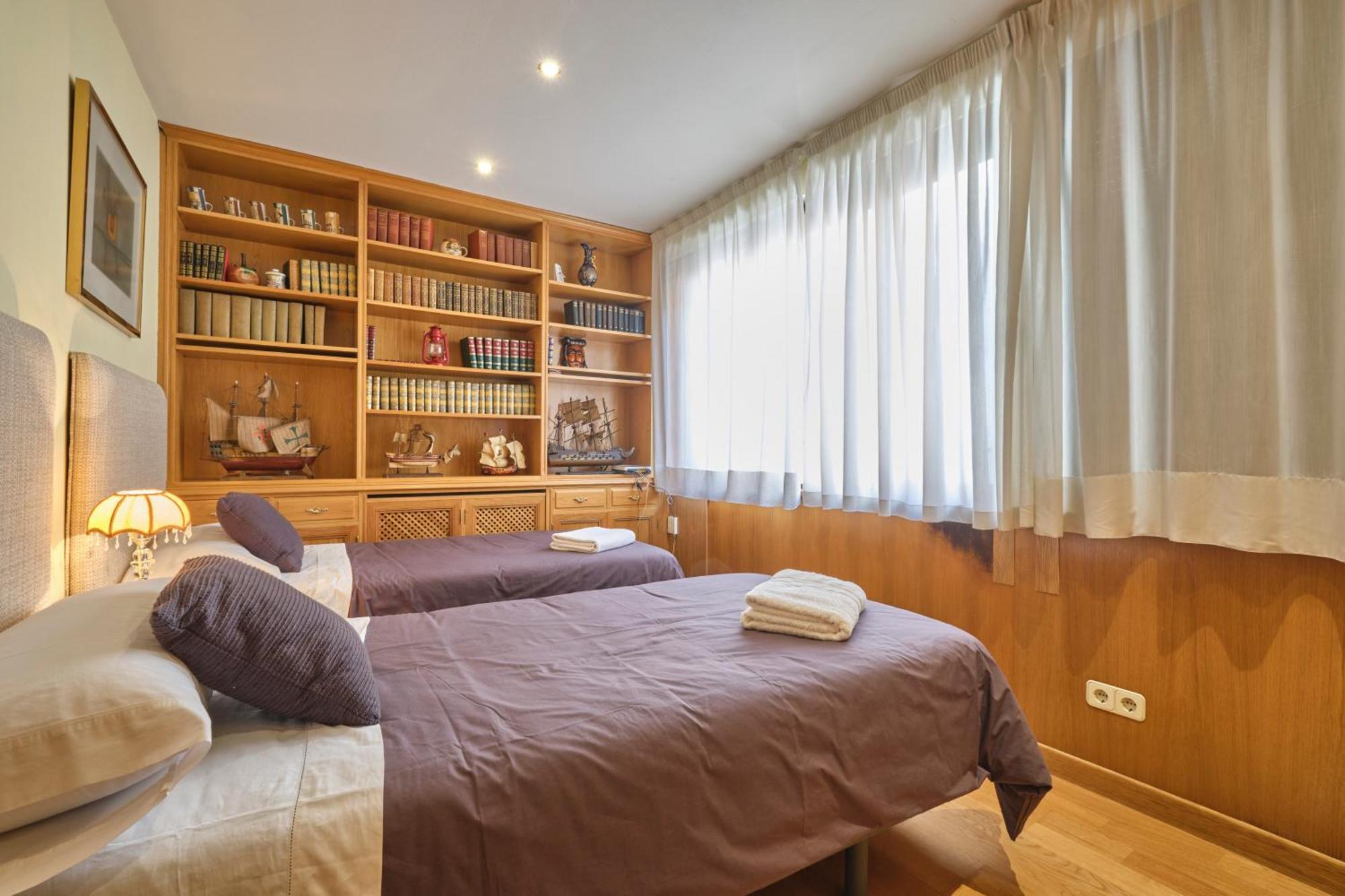 Apartamentos Carlos Madrid Exterior photo